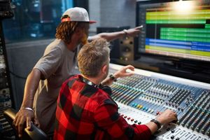 Master Musikmanagement | Studiengänge, Hochschulen, Infos