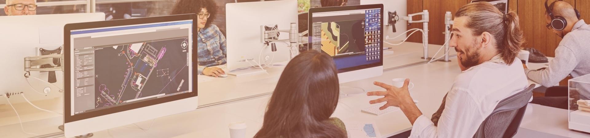 Medieninformatiker bei der Arbeit:  Medieninformatik Master