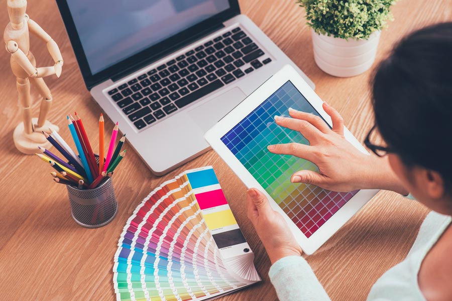 Du beschäftigst dich mit der Auswahl von Farben und ihrer Wirkung.