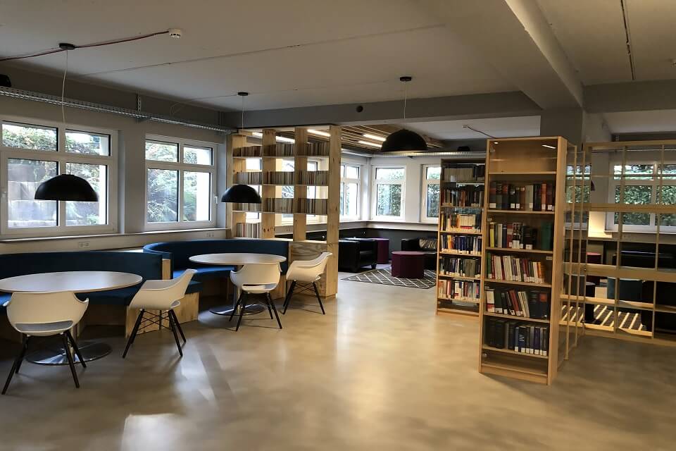 accadis Hochschule Bad Homburg medienstudienfuehrer.de